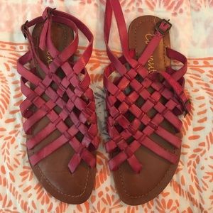 NWT Unique leather sandals, size 8
